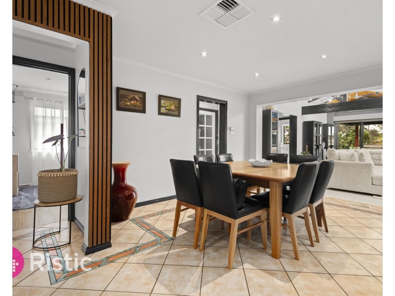 10 Winterton Close, Epping VIC 3076