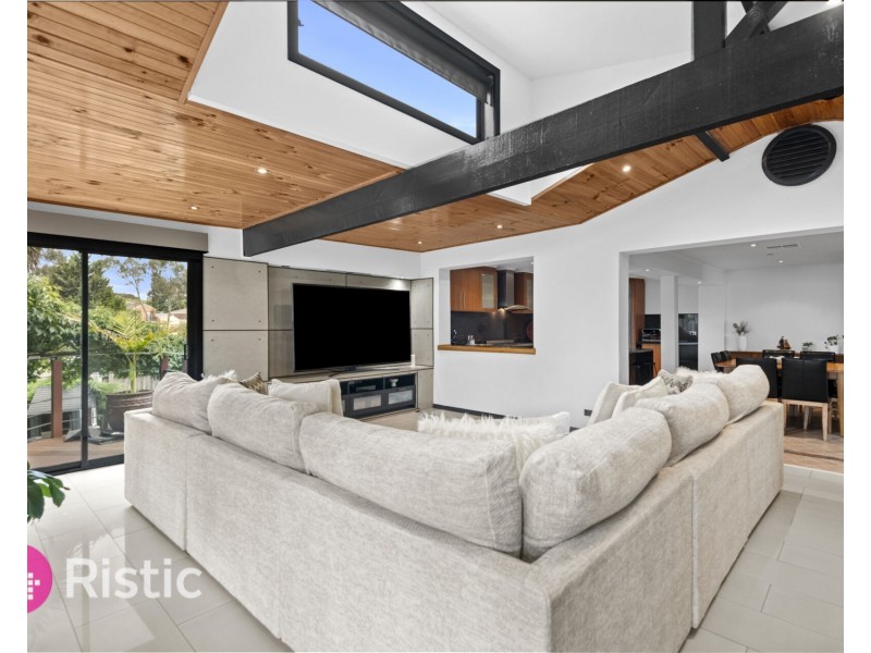 10 Winterton Close, Epping VIC 3076
