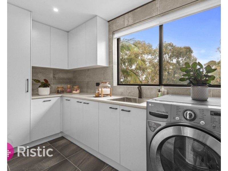 10 Winterton Close, Epping VIC 3076