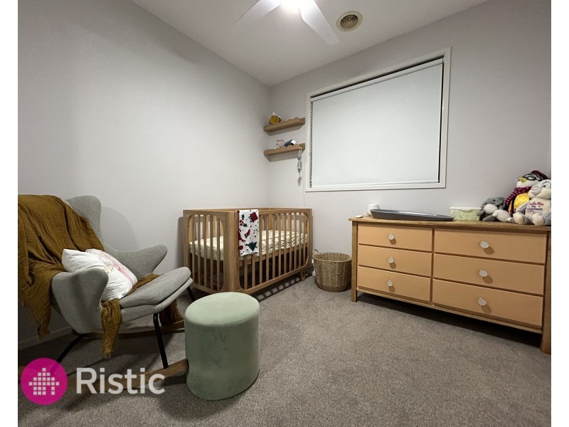 34 Latchford Drive, Mickleham VIC 3064