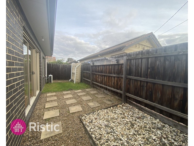 2A Sharp Grove, Coburg North VIC 3058