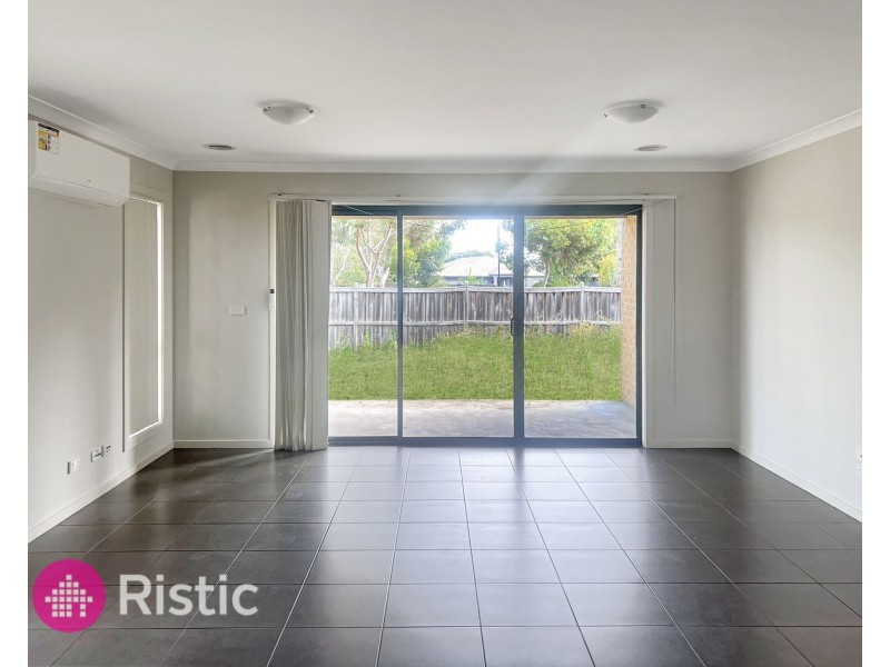 19 Cootamundra Road, Doreen VIC 3754