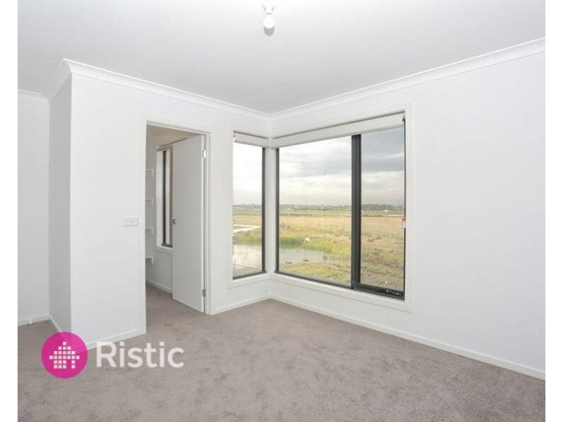 10 Catherine Walk, Wollert VIC 3750