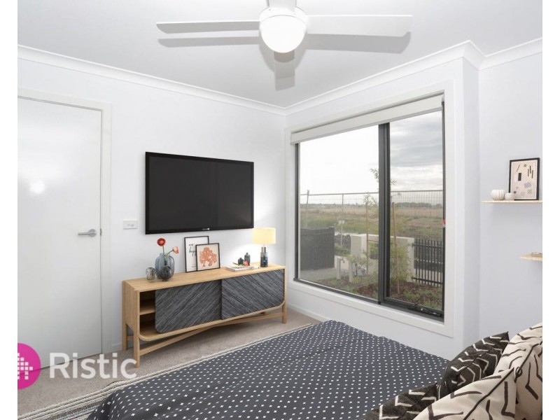 10 Catherine Walk, Wollert VIC 3750