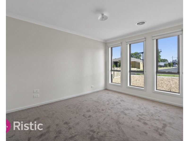 7 Miranda Drive, Doreen VIC 3754