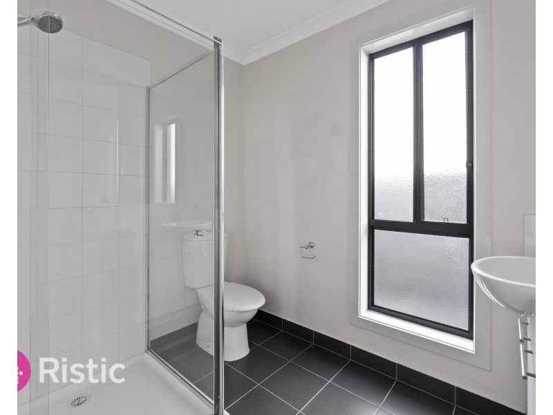 7 Miranda Drive, Doreen VIC 3754