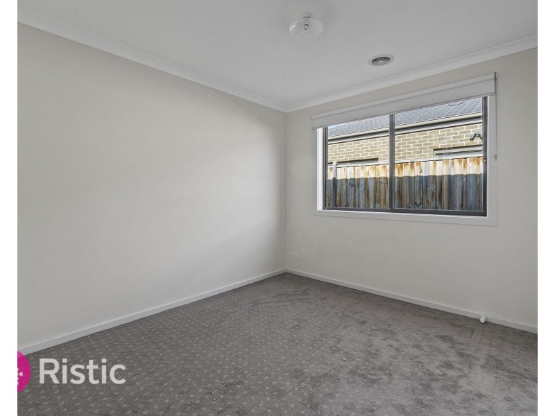 7 Miranda Drive, Doreen VIC 3754