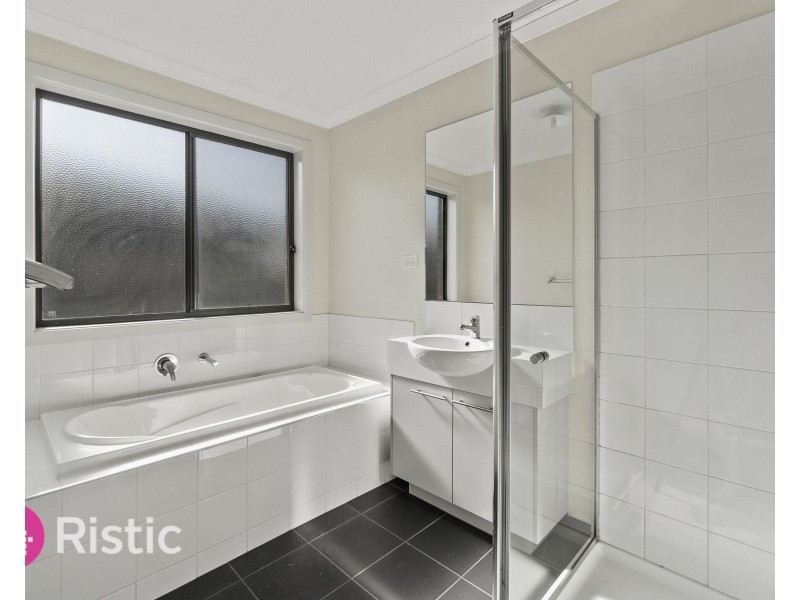 7 Miranda Drive, Doreen VIC 3754