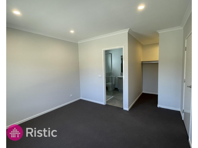 14 Dysart Road, Donnybrook VIC 3064