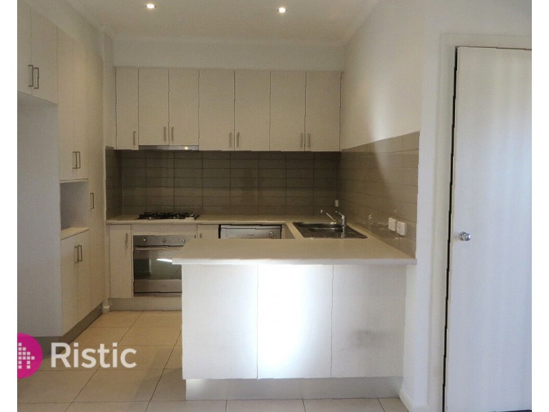 2/37 Campaspe Drive, Whittlesea VIC 3757