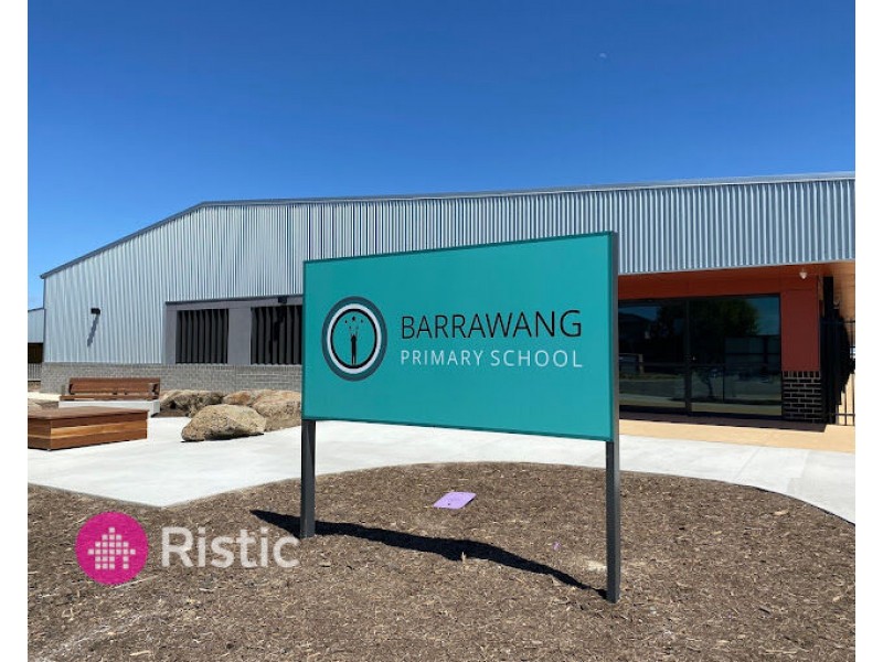 11 Versailles Walk, Wollert VIC 3750