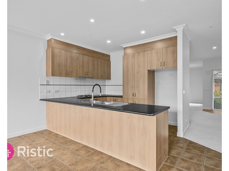 8/75 Spring Street, Thomastown VIC 3074