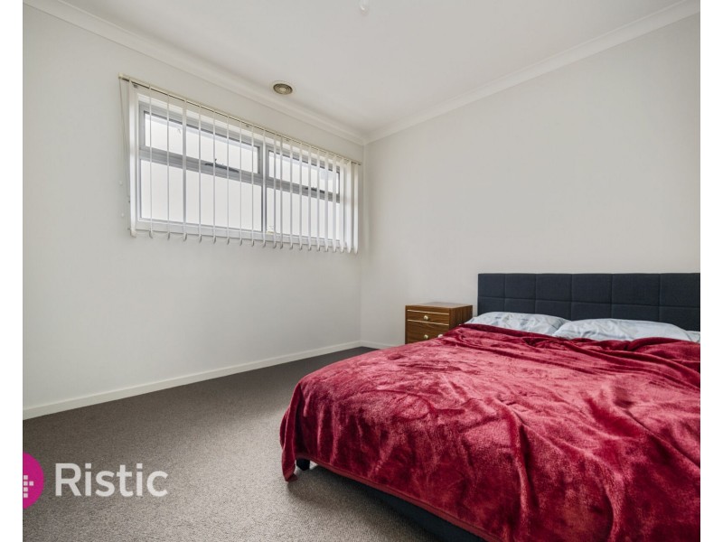 2/84 Maude Avenue, Glenroy VIC 3046