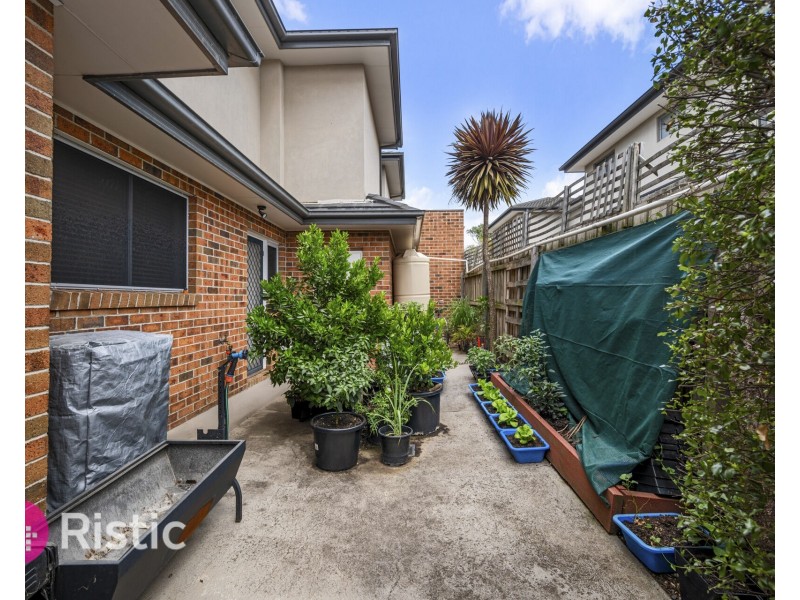 2/84 Maude Avenue, Glenroy VIC 3046