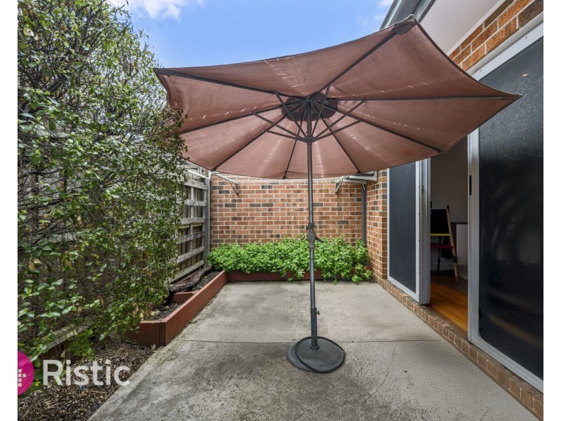 2/84 Maude Avenue, Glenroy VIC 3046