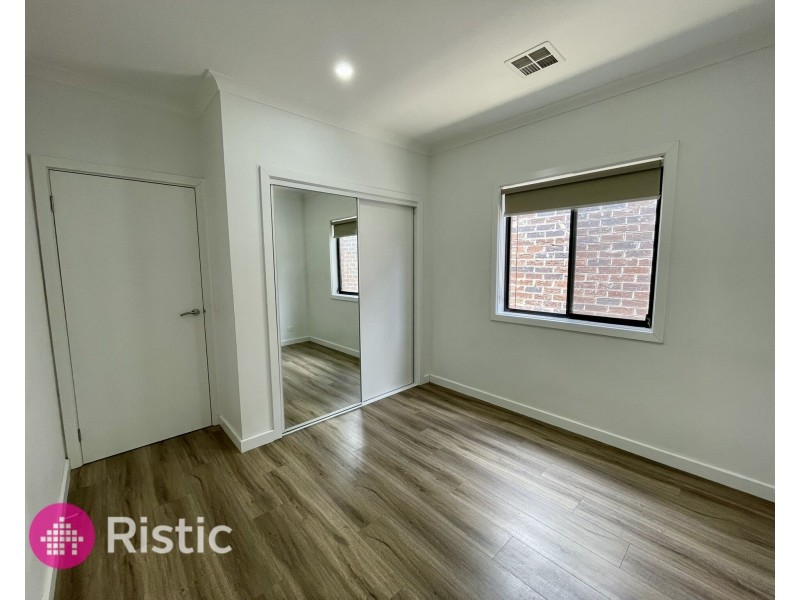 16 Sallybank Crescent, Wollert VIC 3750