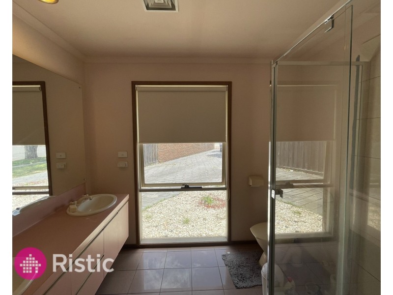 9 Paul Crescent, Epping VIC 3076