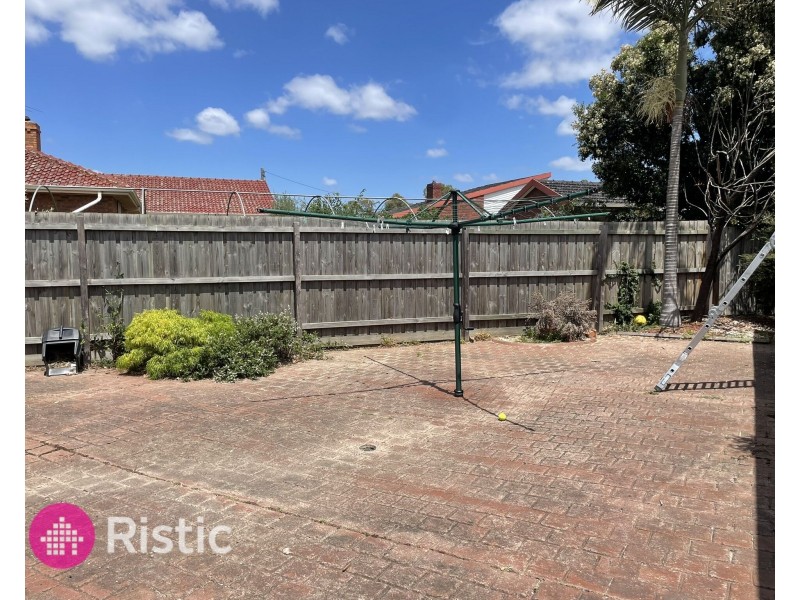 9 Paul Crescent, Epping VIC 3076