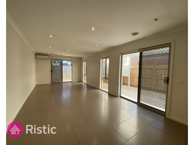 46 Sanctum Circuit, Doreen VIC 3754