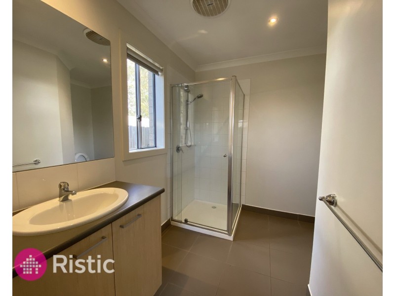 46 Sanctum Circuit, Doreen VIC 3754