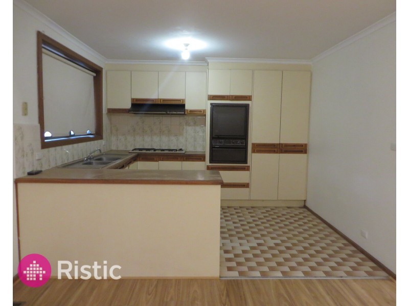 54 Hurlstone Crescent, Mill Park VIC 3082