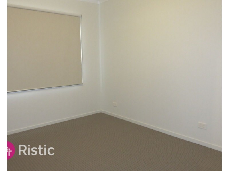 33 Sligo Street, Doreen VIC 3754