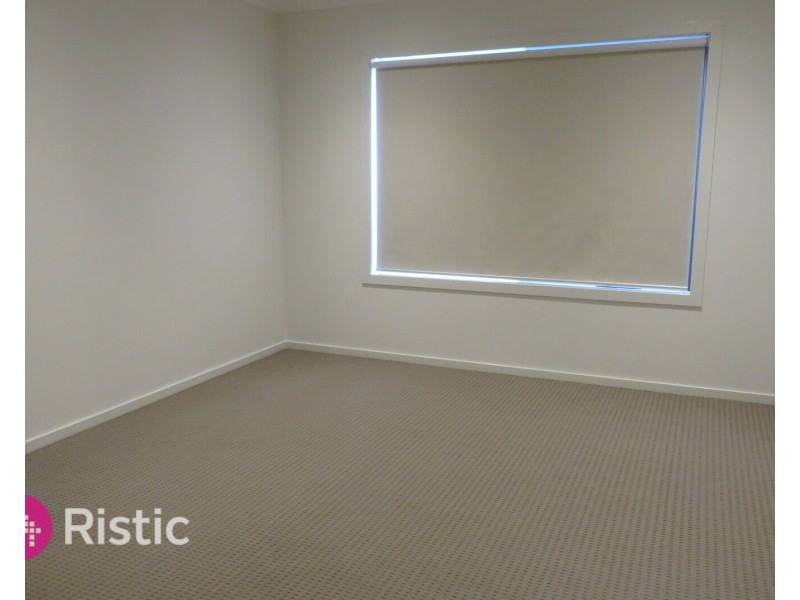 33 Sligo Street, Doreen VIC 3754