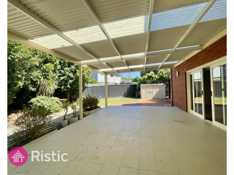 13 Langvale Court, Mill Park VIC 3082