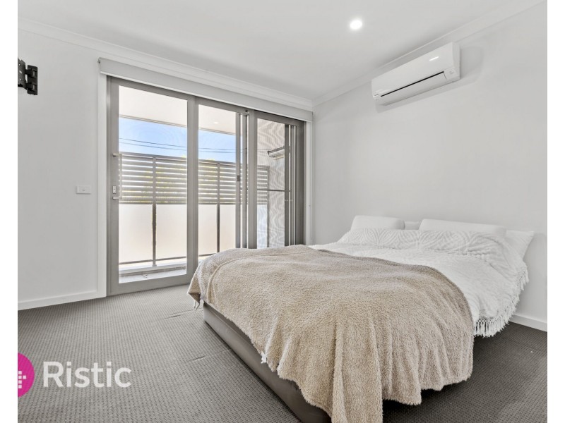 10/11 Riverside Drive, South Morang VIC 3752