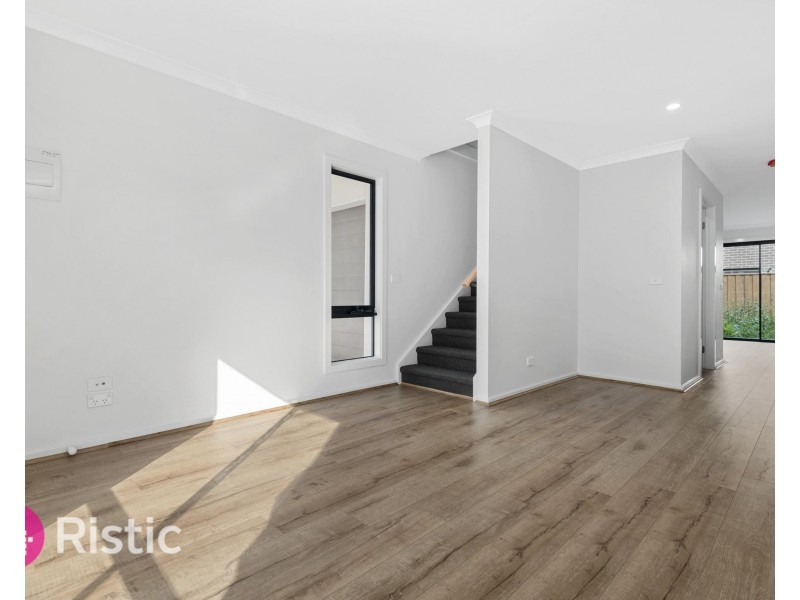 14 Daydream Place, Wollert VIC 3750