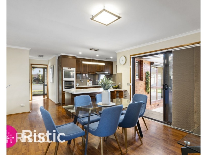 7 Wallace Place, Mill Park VIC 3082