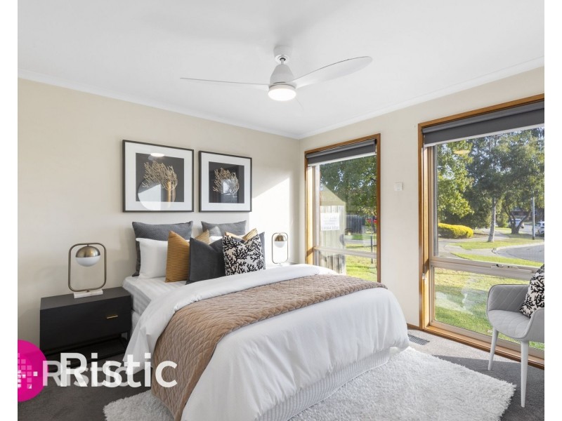 7 Wallace Place, Mill Park VIC 3082