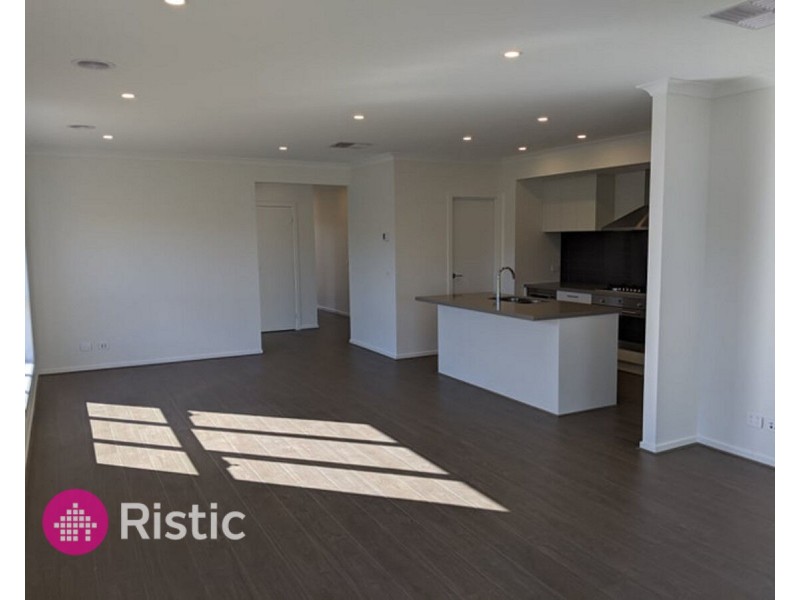 8 Binap Road, Epping VIC 3076