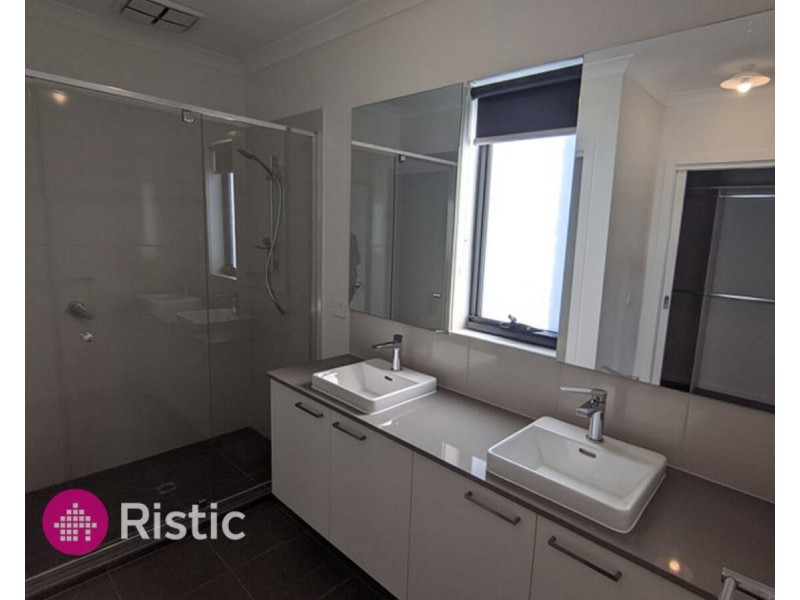 8 Binap Road, Epping VIC 3076