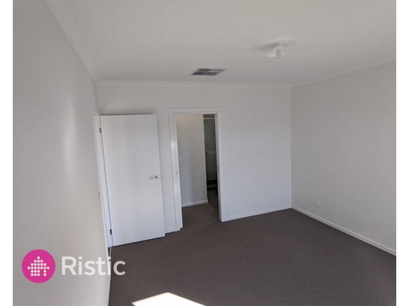 8 Binap Road, Epping VIC 3076