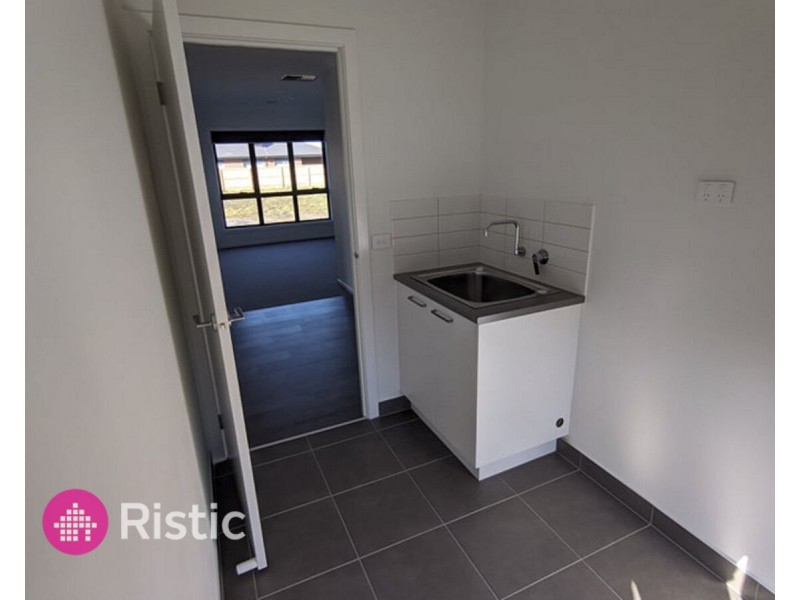 8 Binap Road, Epping VIC 3076