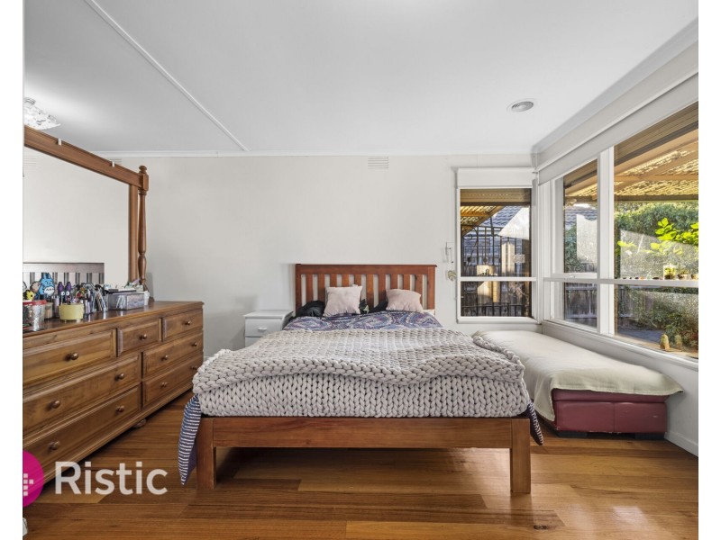 18 Darebin Drive, Thomastown VIC 3074