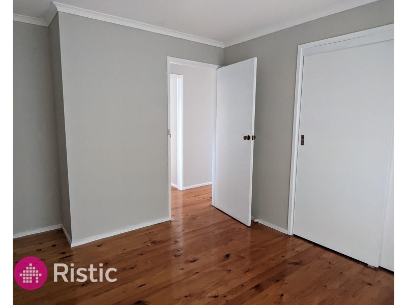 2/37-39 Cuthbert Drive, Mill Park VIC 3082