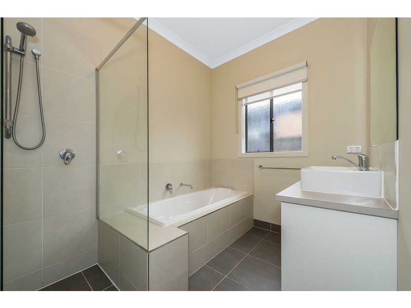 66 Pine Park Drive, Wollert VIC 3750