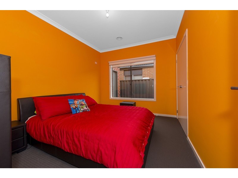 66 Pine Park Drive, Wollert VIC 3750