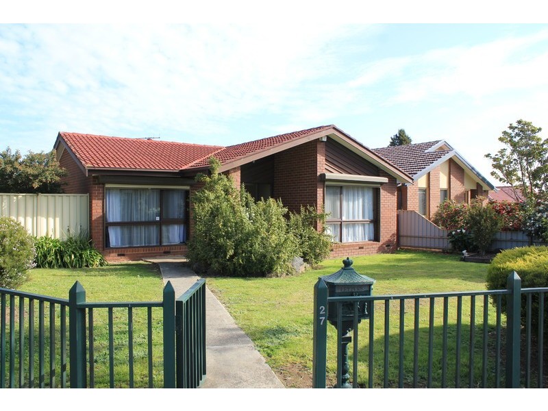 27 Freeman Crescent, Mill Park VIC 3082