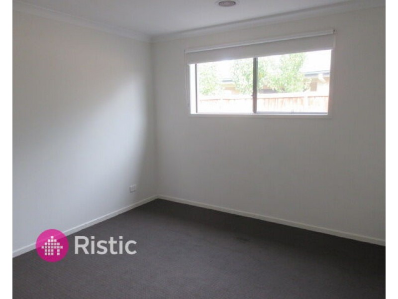 32 Maremma Drive, Mernda VIC 3754