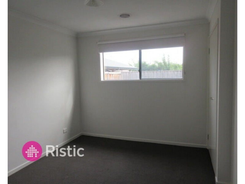 32 Maremma Drive, Mernda VIC 3754