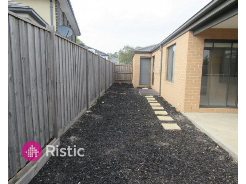 32 Maremma Drive, Mernda VIC 3754