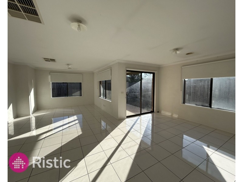 32 Maremma Drive, Mernda VIC 3754