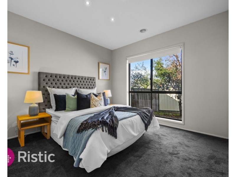 1 Woodlands Grove, Bundoora VIC 3083