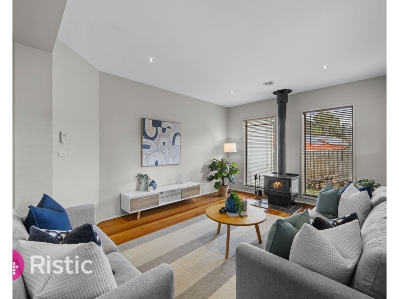 1 Woodlands Grove, Bundoora VIC 3083
