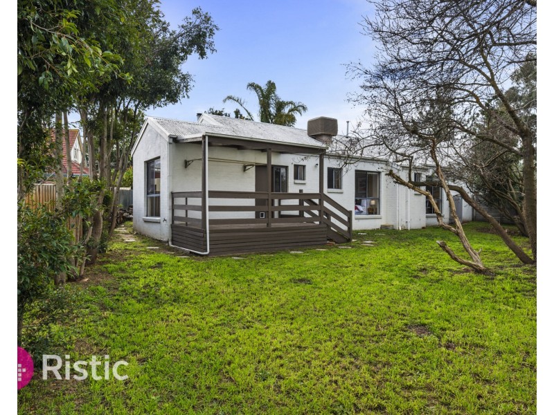 1 Woodlands Grove, Bundoora VIC 3083