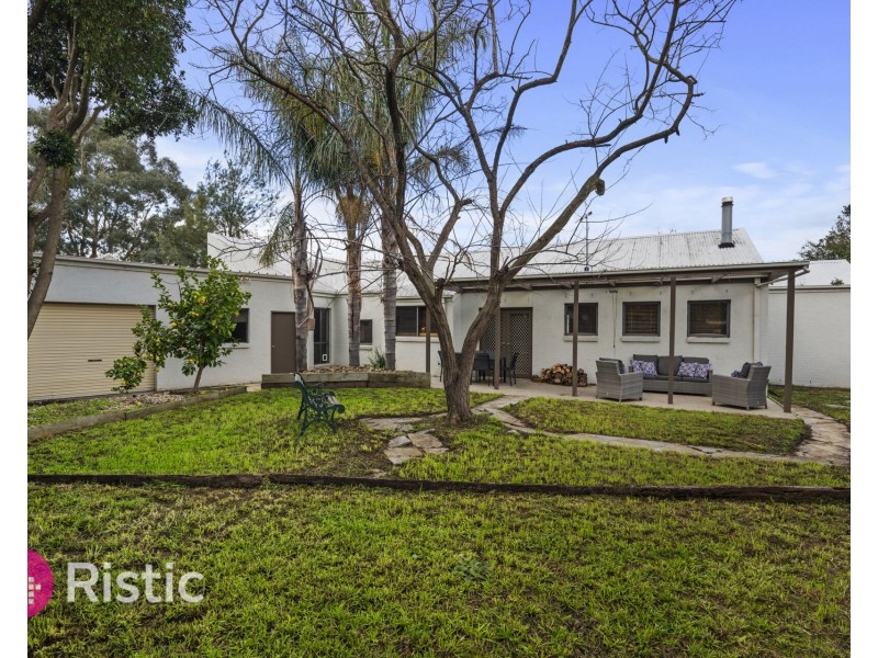 1 Woodlands Grove, Bundoora VIC 3083