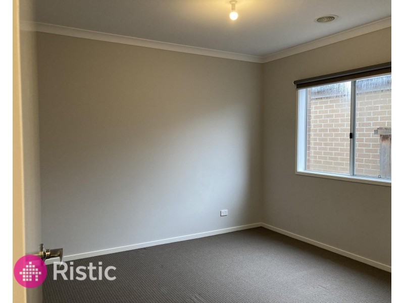 48 Beresford Road, Wollert VIC 3750